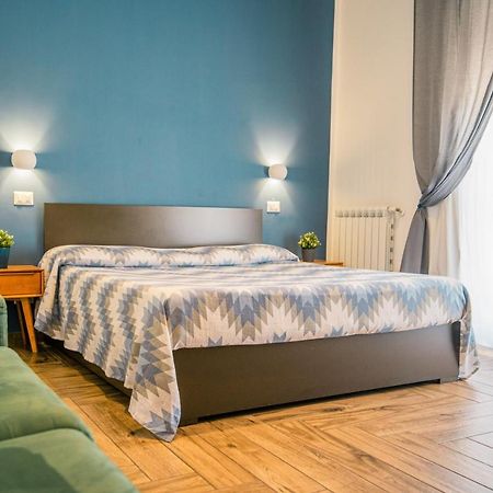 Hub Ferroviario - 12 Posti Letto Per Il Tuo Gruppo A Napoli Con Wifi E Netflix Bed and Breakfast Εξωτερικό φωτογραφία