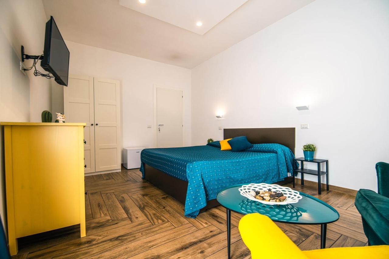 Hub Ferroviario - 12 Posti Letto Per Il Tuo Gruppo A Napoli Con Wifi E Netflix Bed and Breakfast Εξωτερικό φωτογραφία
