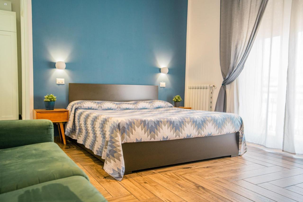 Hub Ferroviario - 12 Posti Letto Per Il Tuo Gruppo A Napoli Con Wifi E Netflix Bed and Breakfast Εξωτερικό φωτογραφία