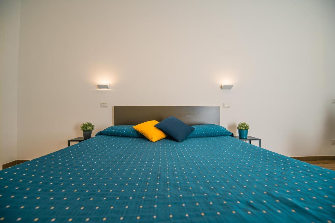 Hub Ferroviario - 12 Posti Letto Per Il Tuo Gruppo A Napoli Con Wifi E Netflix Bed and Breakfast Εξωτερικό φωτογραφία