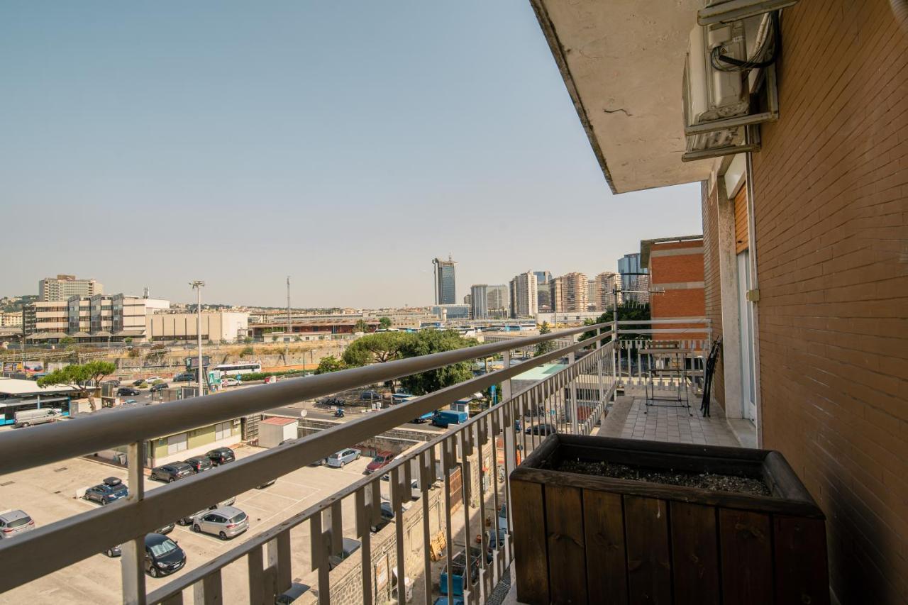 Hub Ferroviario - 12 Posti Letto Per Il Tuo Gruppo A Napoli Con Wifi E Netflix Bed and Breakfast Εξωτερικό φωτογραφία