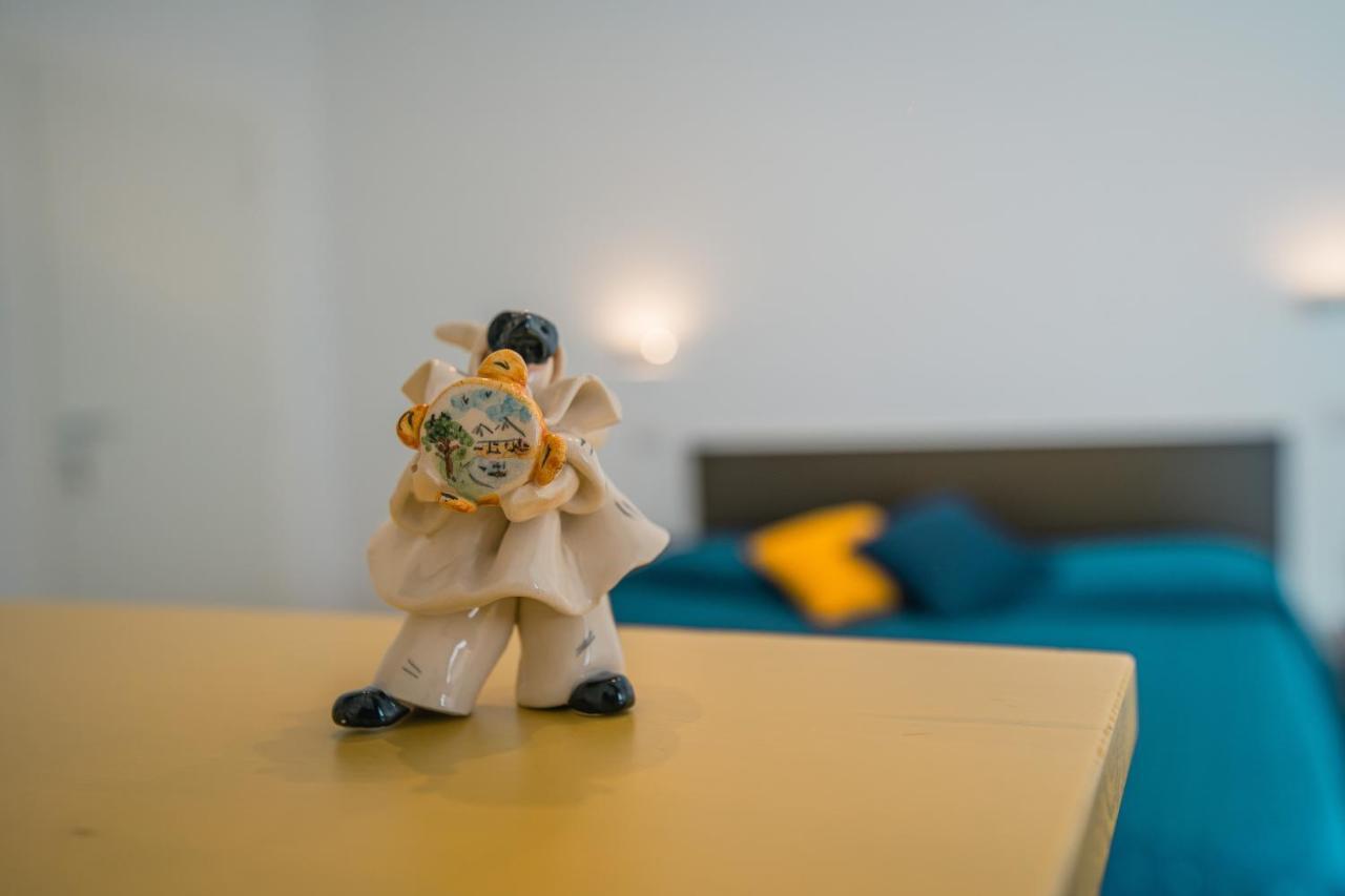 Hub Ferroviario - 12 Posti Letto Per Il Tuo Gruppo A Napoli Con Wifi E Netflix Bed and Breakfast Εξωτερικό φωτογραφία
