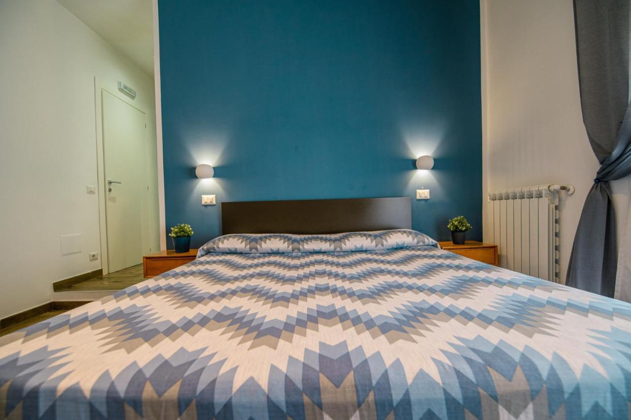 Hub Ferroviario - 12 Posti Letto Per Il Tuo Gruppo A Napoli Con Wifi E Netflix Bed and Breakfast Εξωτερικό φωτογραφία