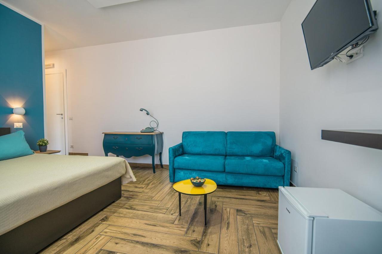 Hub Ferroviario - 12 Posti Letto Per Il Tuo Gruppo A Napoli Con Wifi E Netflix Bed and Breakfast Εξωτερικό φωτογραφία